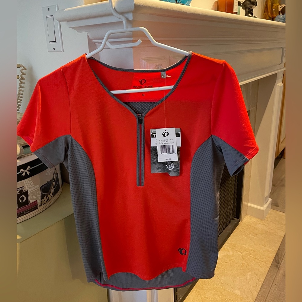 NWT Pearl Izumi cycling top.